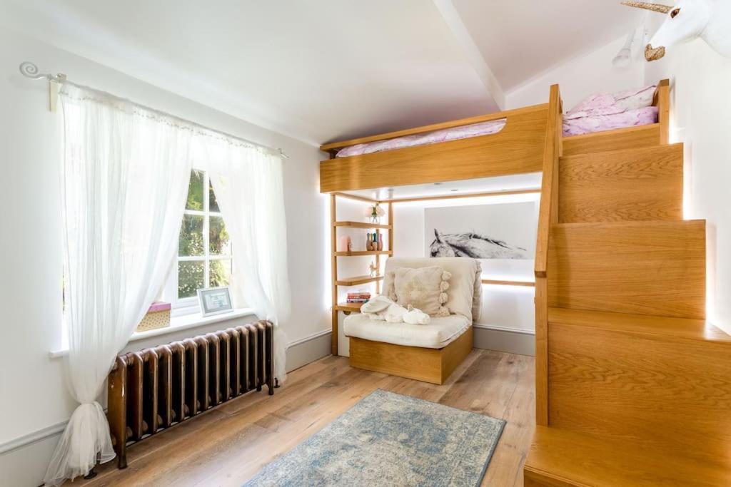 Stylish Townhouse In Vibrant North Laine