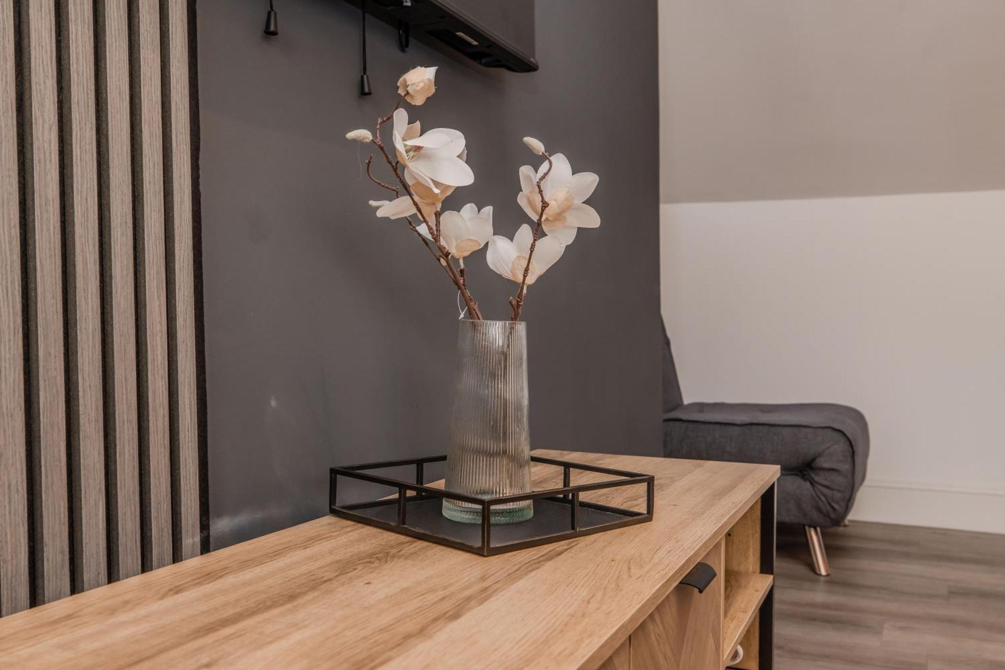 Luxury With Parking L 2 Bedroom