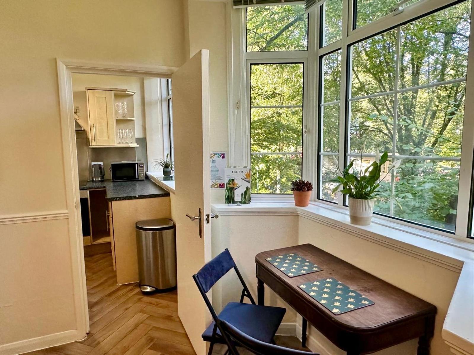 Royal Pavilion Garden With Parking Apartment *