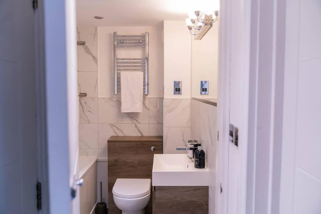 1 Bedroom By Primal Estates Short Lets In Apartment Brighton