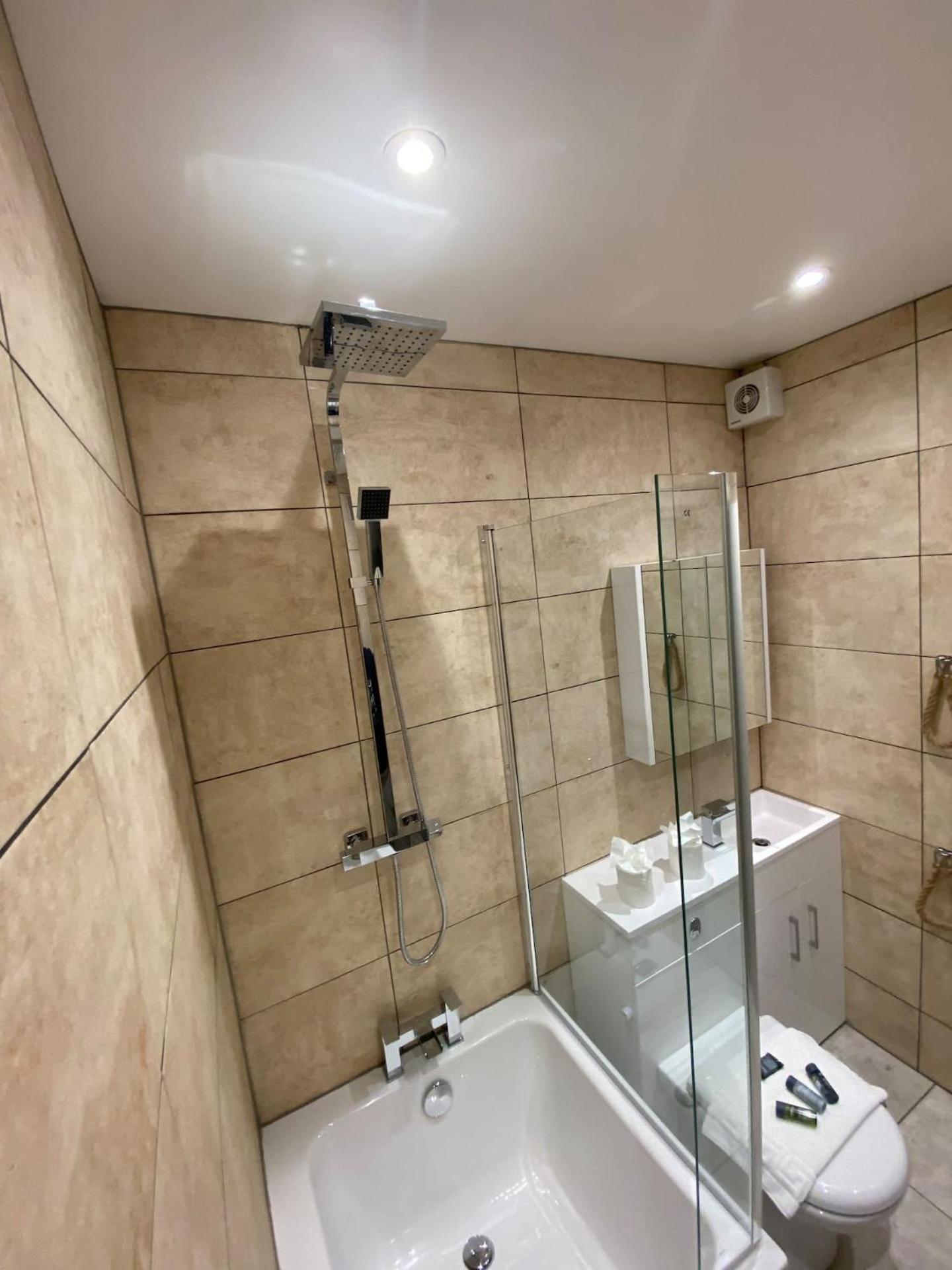 Flat 3 Stunning Two Bed In The Famous Lanes Apartment *