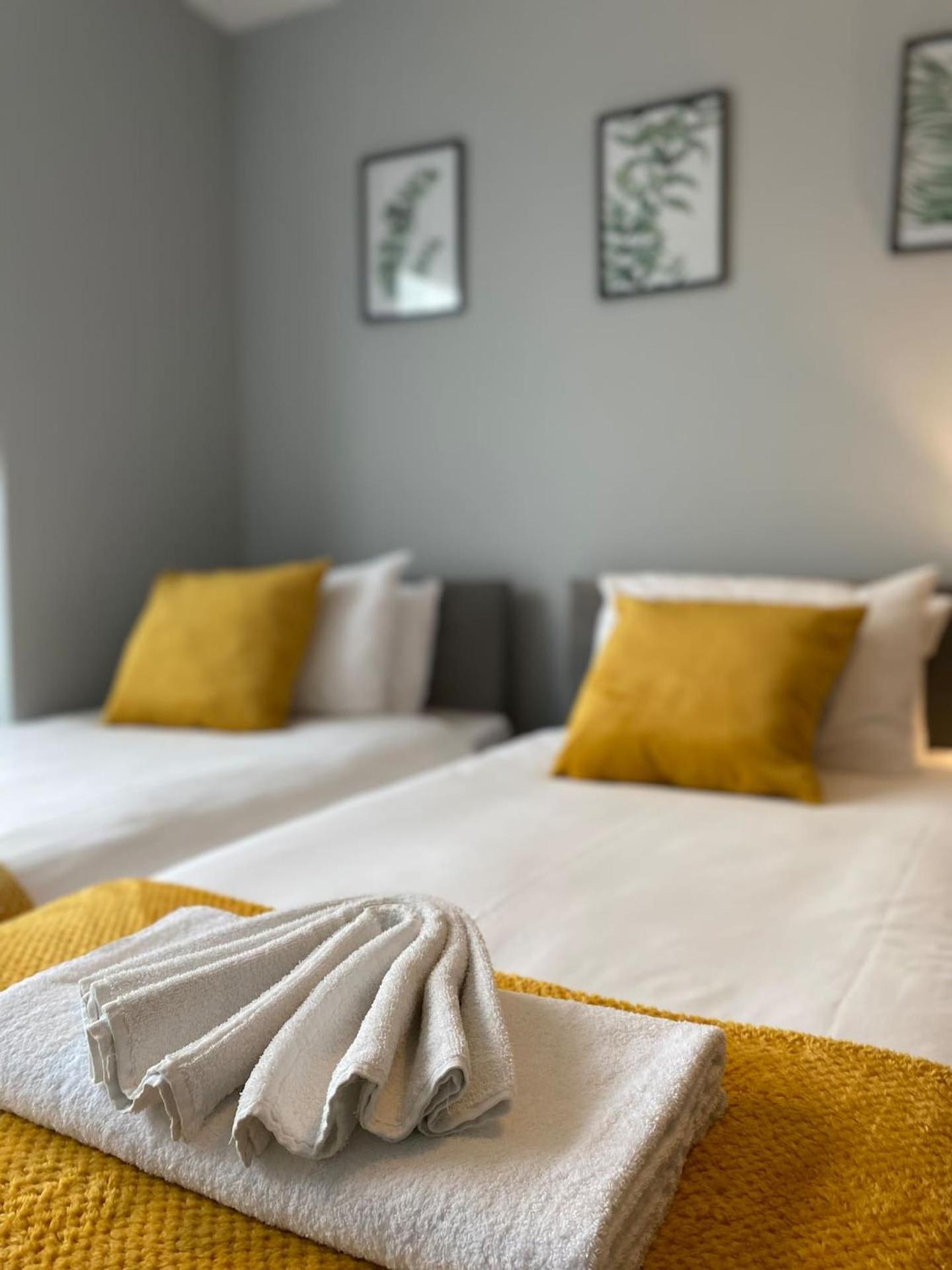 Apartment Flat 3 Stunning Two Bed In The Famous Lanes *