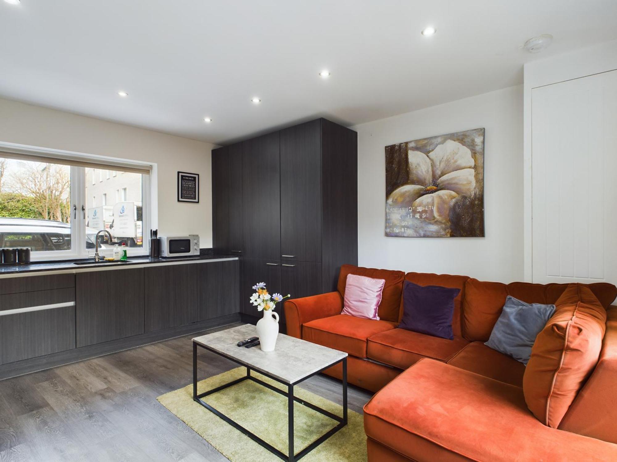 Orange Horizon - - 6 Beds * Brighton