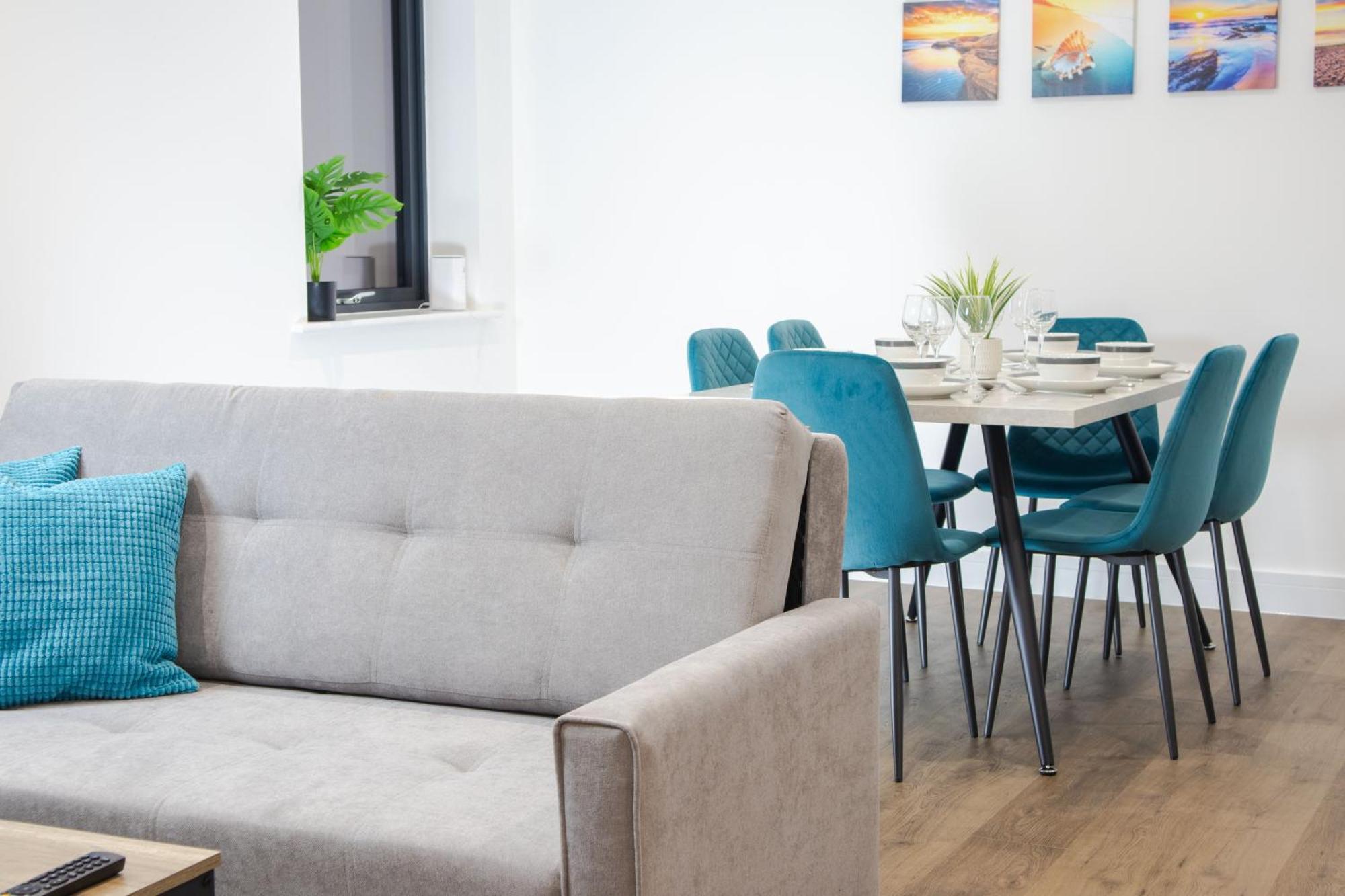 Apartment 2 Bed 2 Bath Near College, Beach, Hospital - Long Offers