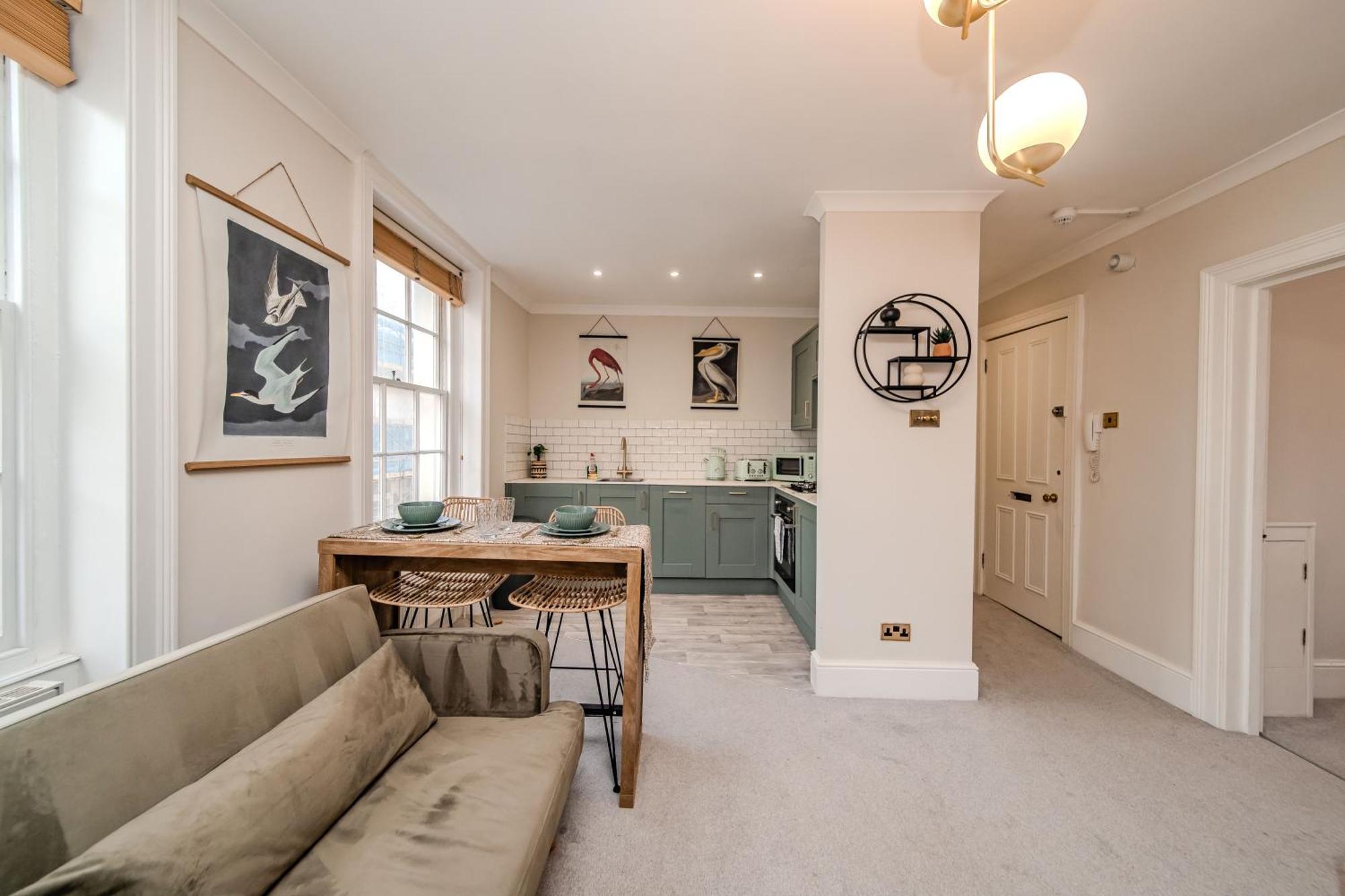 Apartment Sunny 1-bedroom Flat Near The Waves Of *