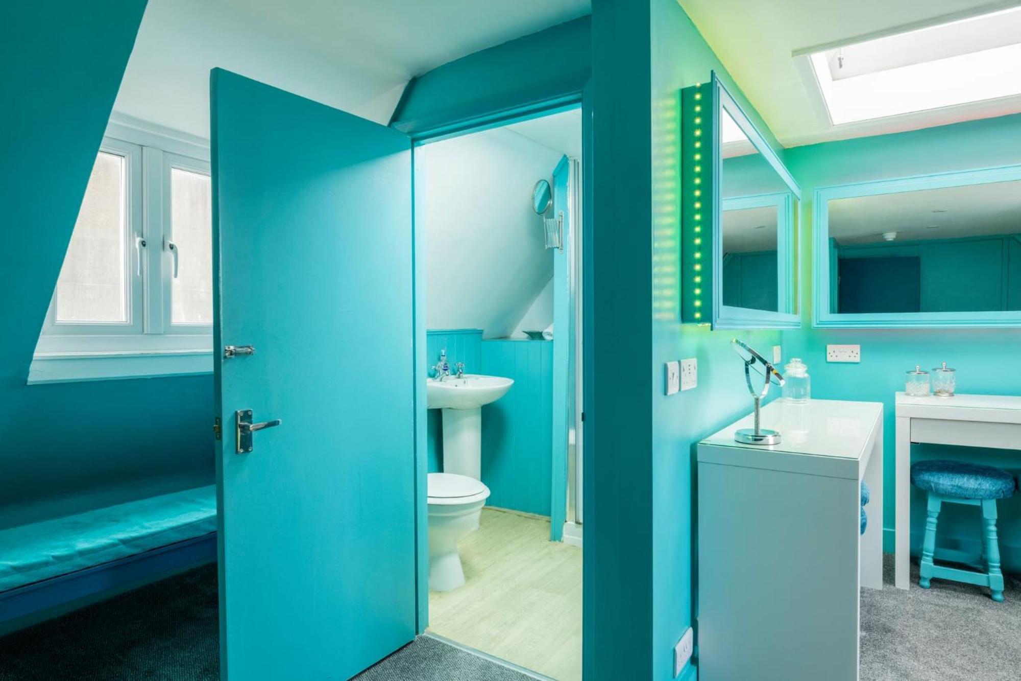 Darling By The Sea - By Lets Holiday home Brighton