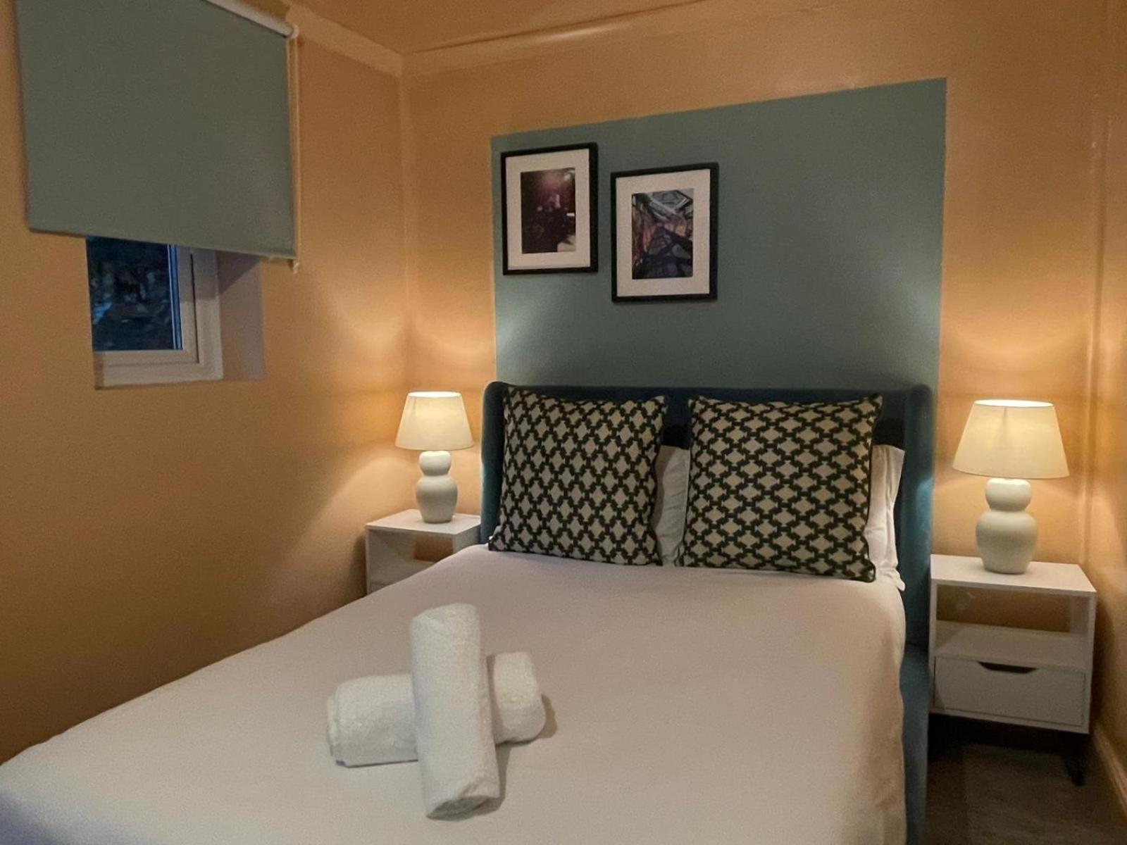 Garden Town Flat Accommodating 8 Guests Apartment *