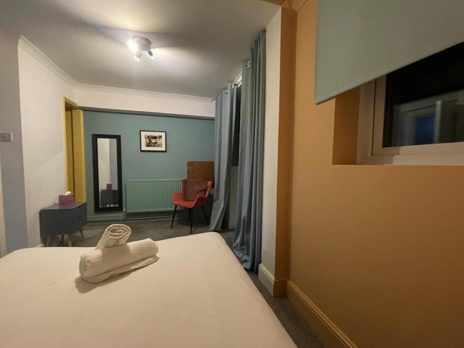 Apartment Garden Town Flat Accommodating 8 Guests