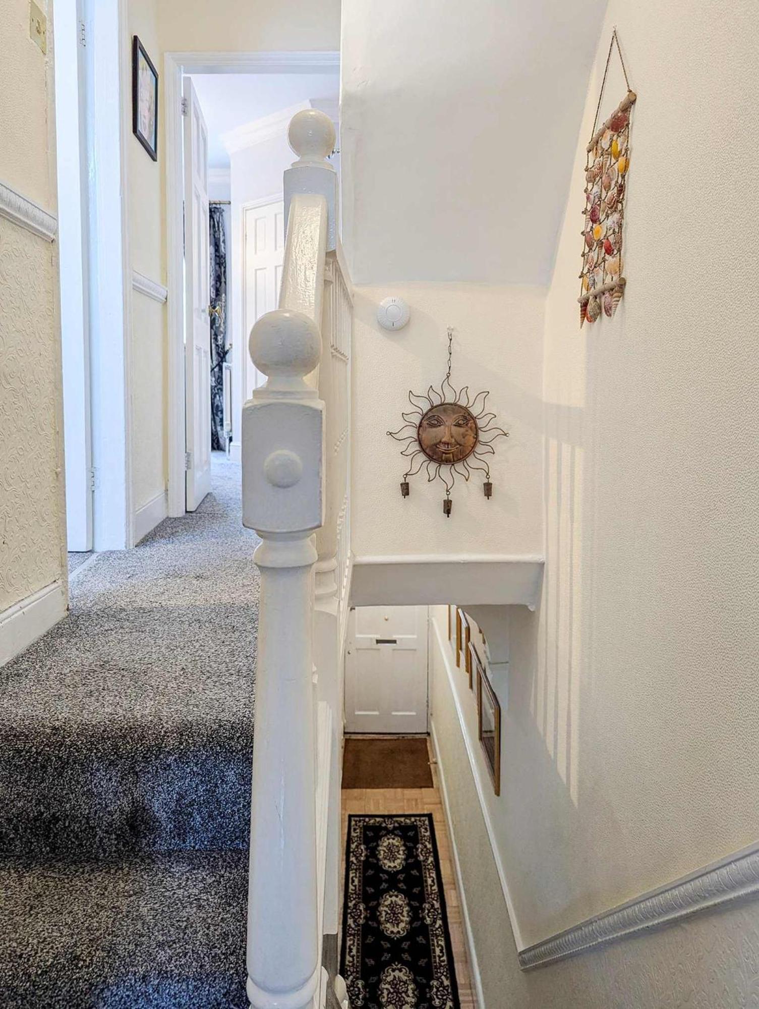 Clifton - By Lets Holiday home Brighton