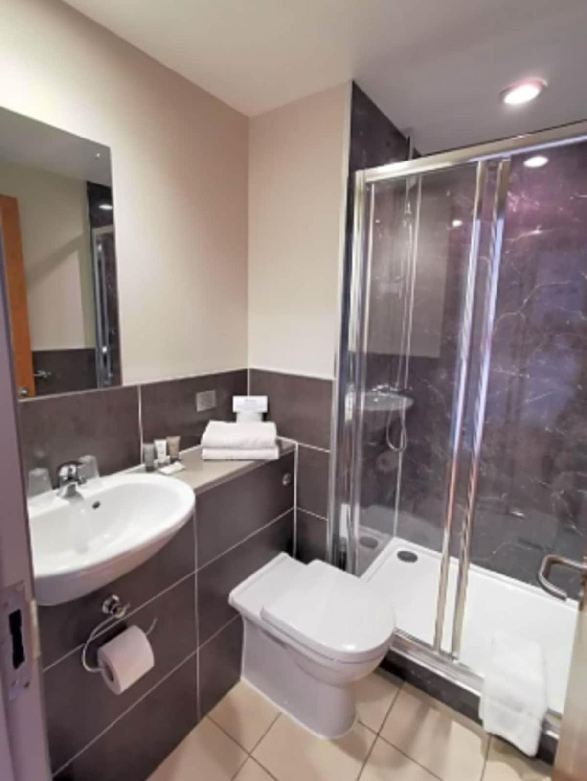 Apartment Student Only Ensuite *