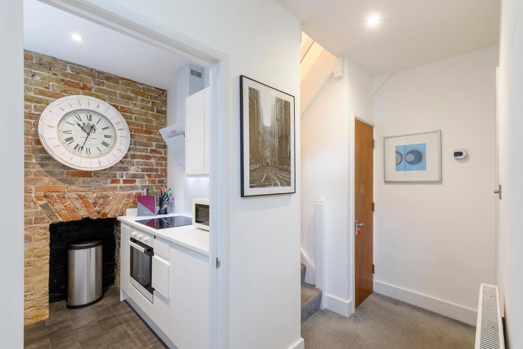 Stunning 1 Bedroom House Terminus Road Brighton