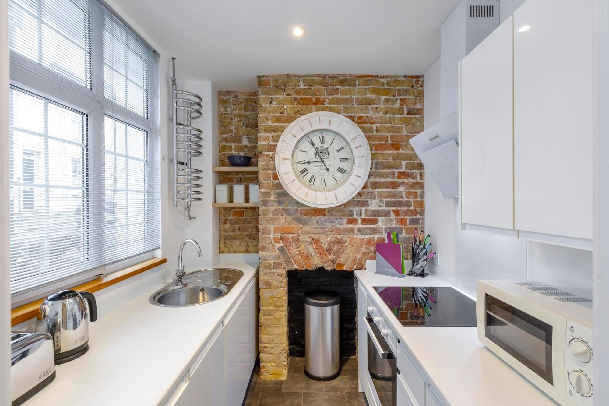 Stunning 1 Bedroom House Terminus Road *