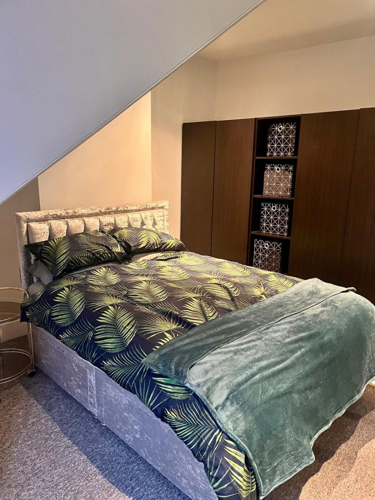 Quirky Maisonette In Brighton