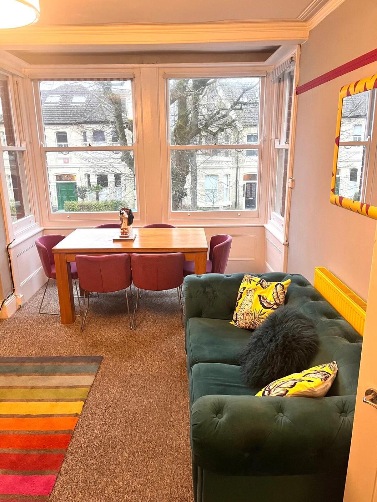 Apartment Quirky Maisonette In