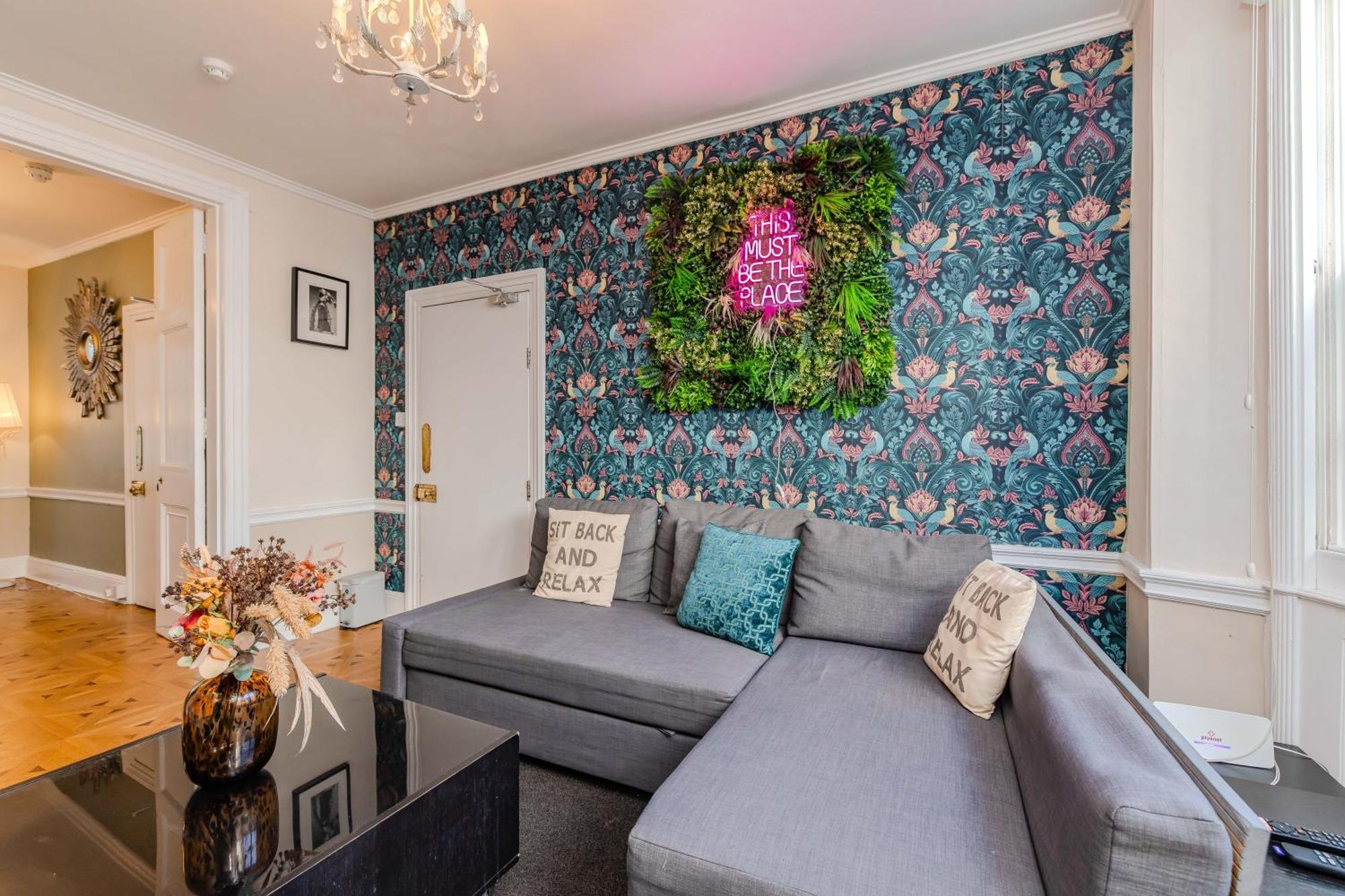 Charles Street Retreat L Blissful For Unforgettable Memories Apartment *