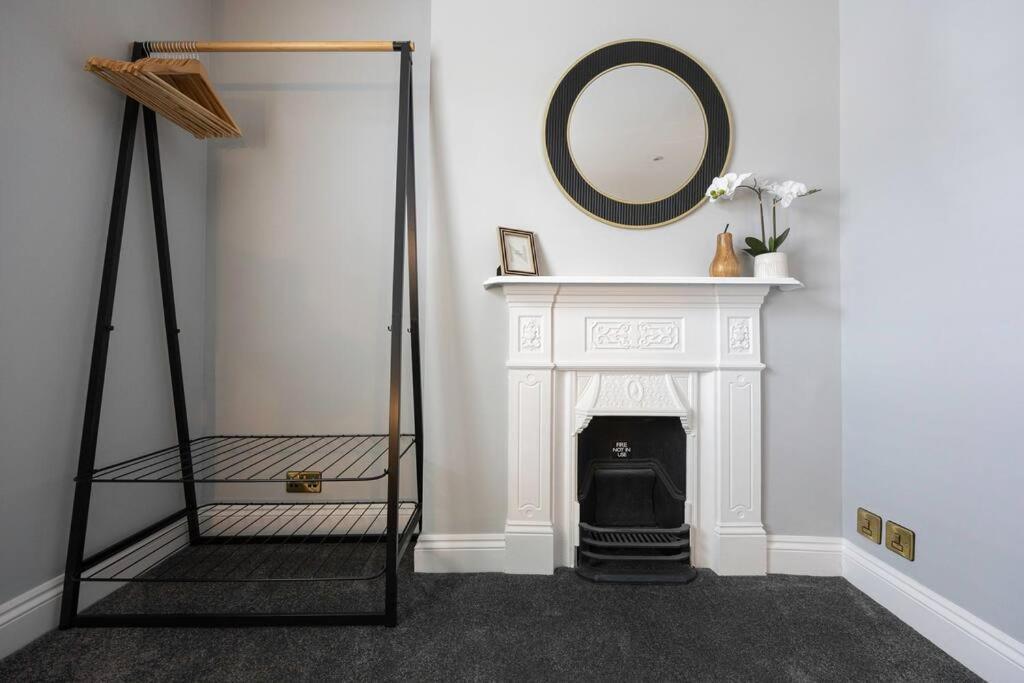 Host & - Laines House Holiday home