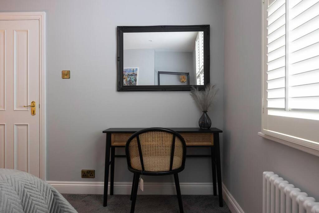 Holiday home Host & - Laines House *