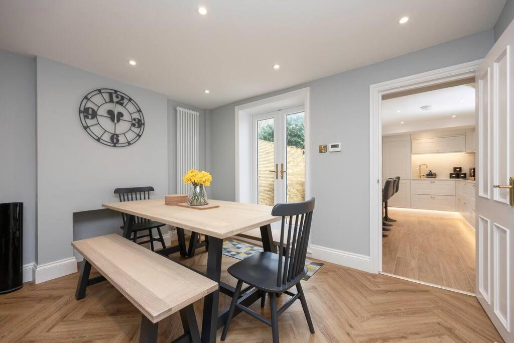 Holiday home Host & - Laines House *