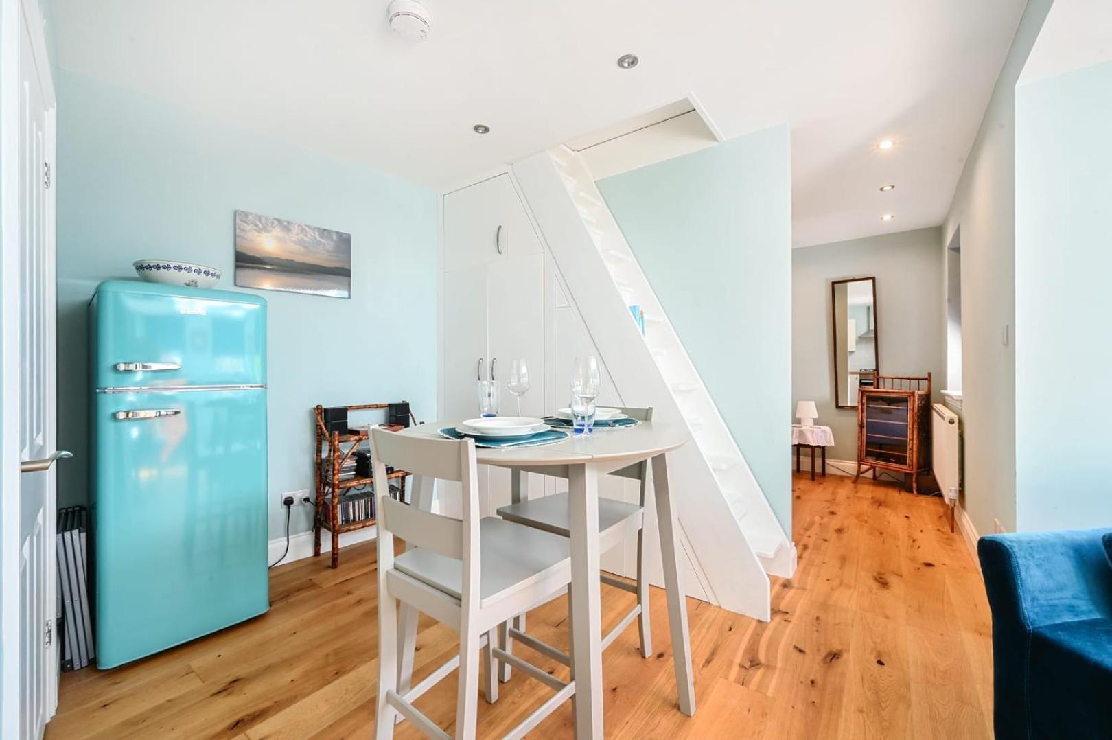 Host & - Blue Bolthole On Vicarage Lane Brighton