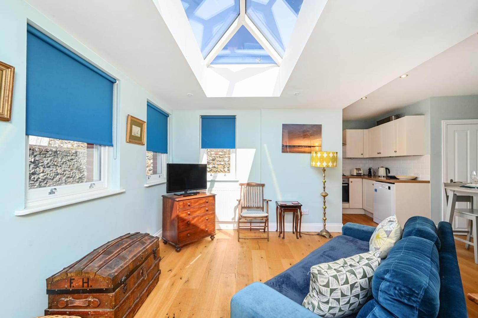 Holiday home Host & - Blue Bolthole On Vicarage Lane Brighton