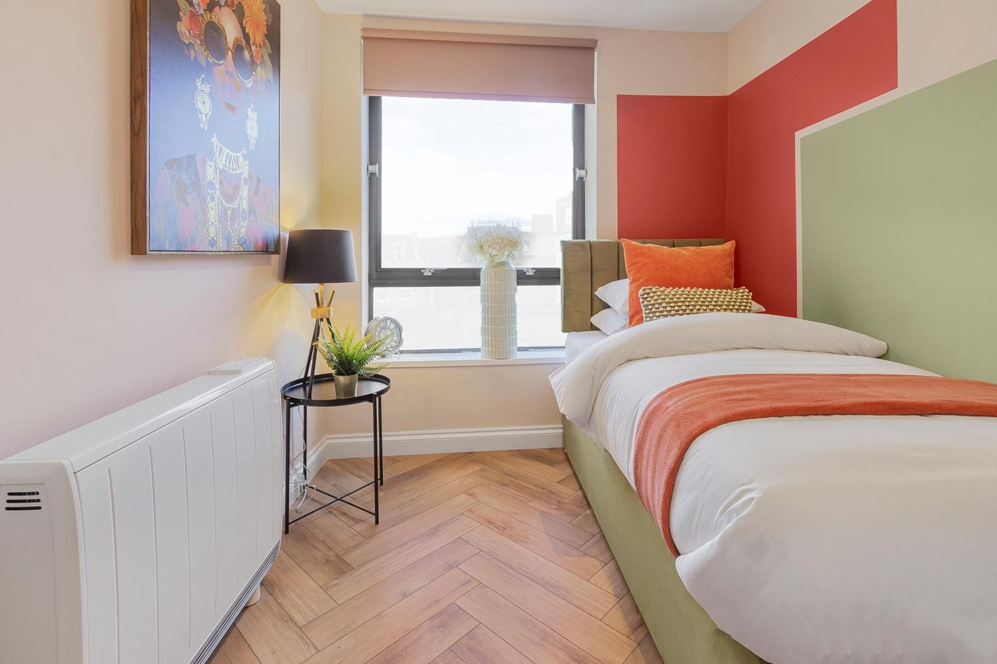 Crown - Rose Platinum Apartment Brighton