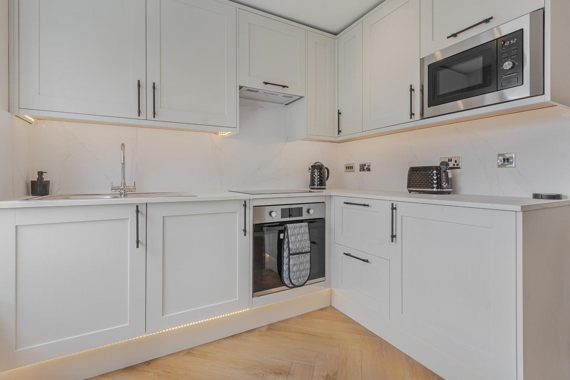 Apartment Crown - Rose Platinum *