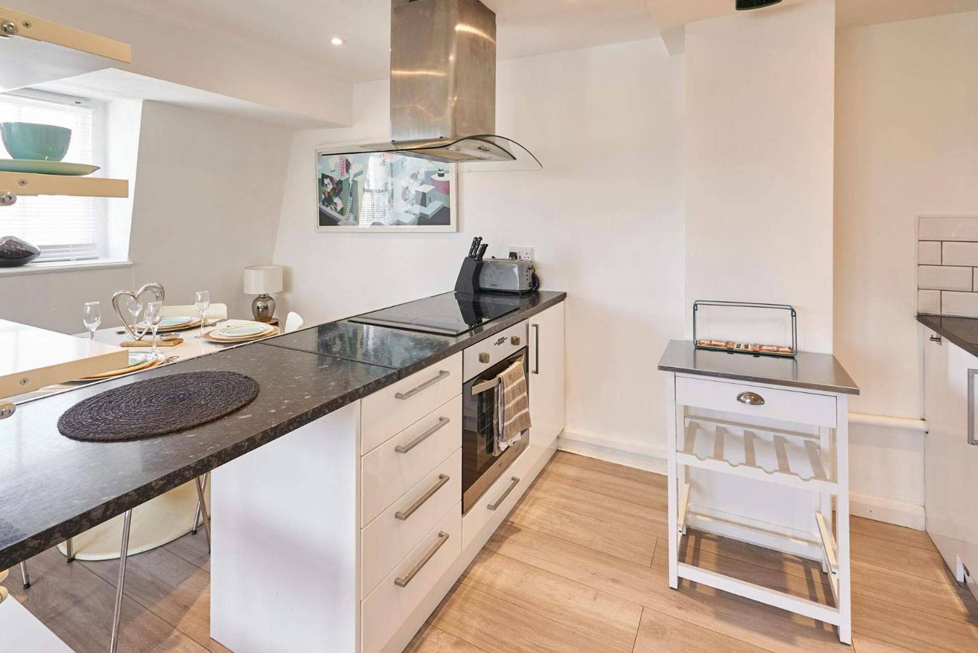 Apartment Host & - St Street Brighton