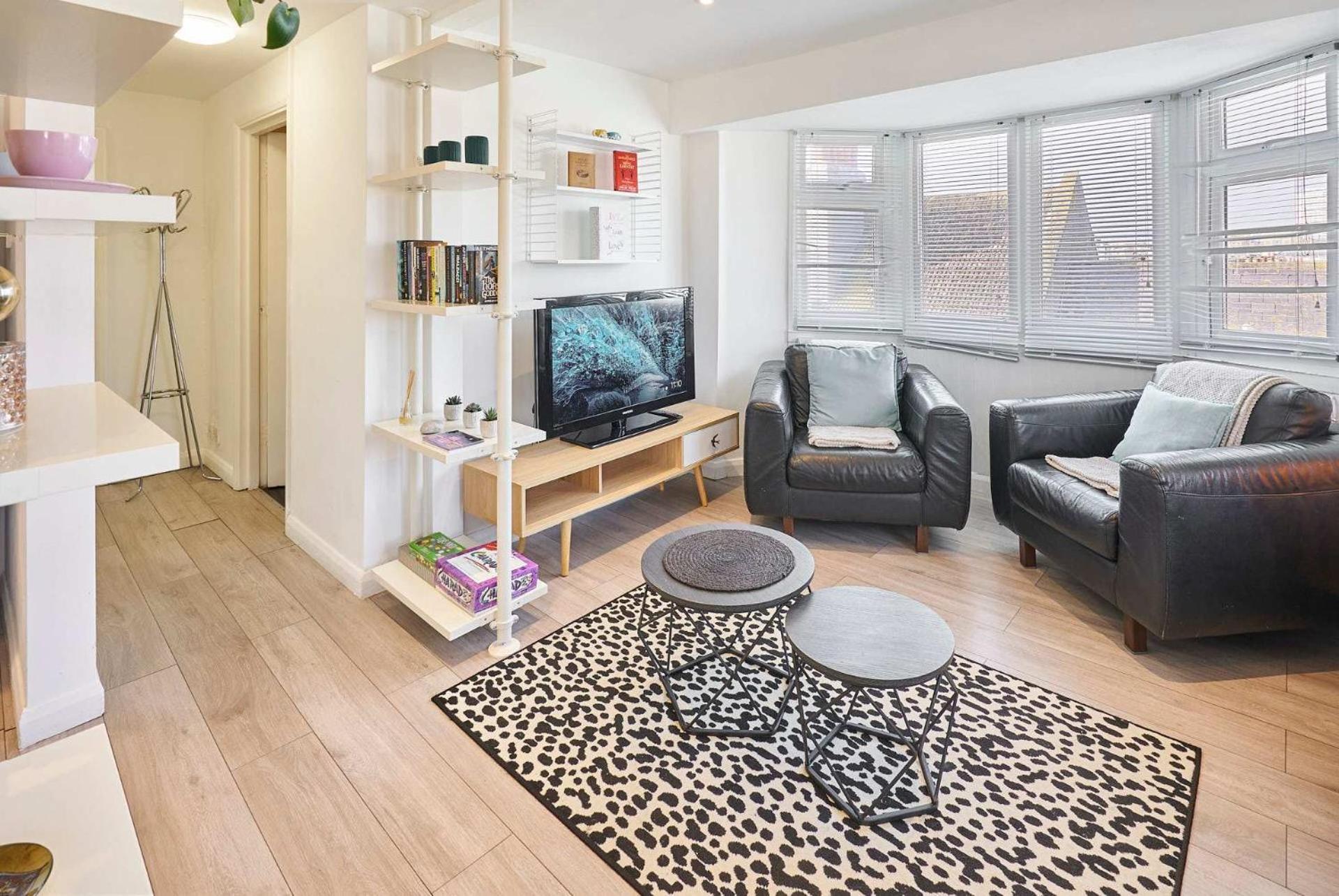Host & - St Street Apartment *