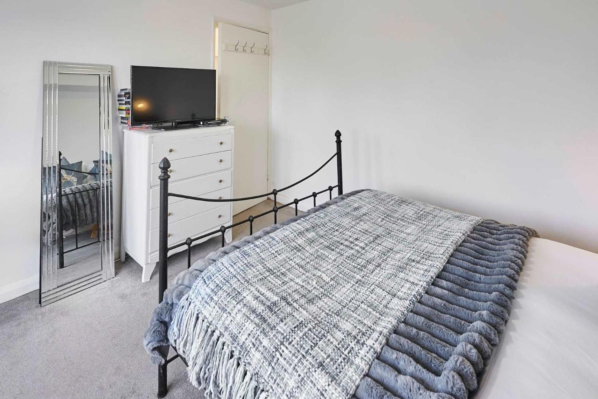 Apartment Host & - St Street Brighton