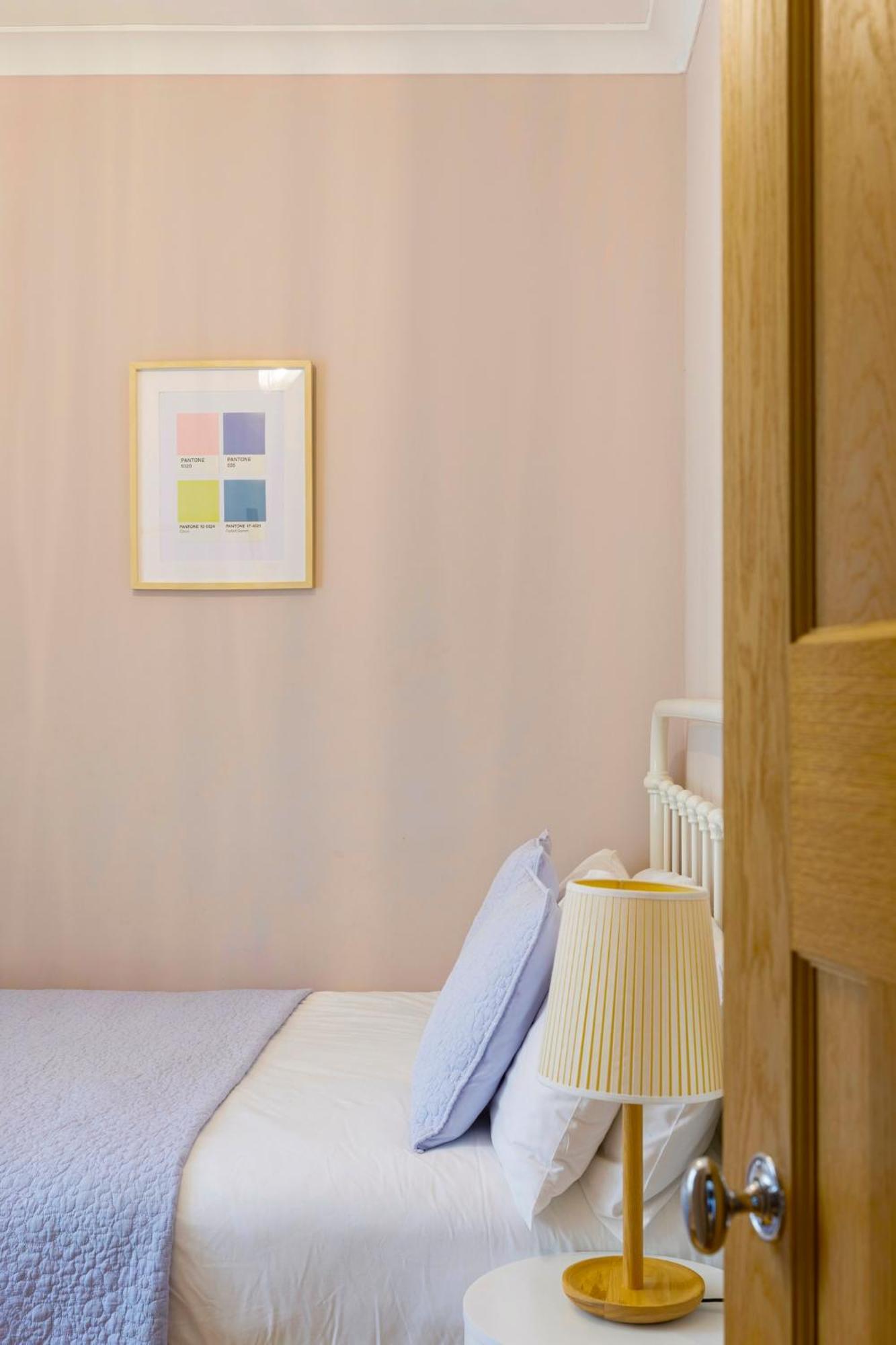 Apartment Cambridge Grove- Cosy Two Bed Mews - With Parking