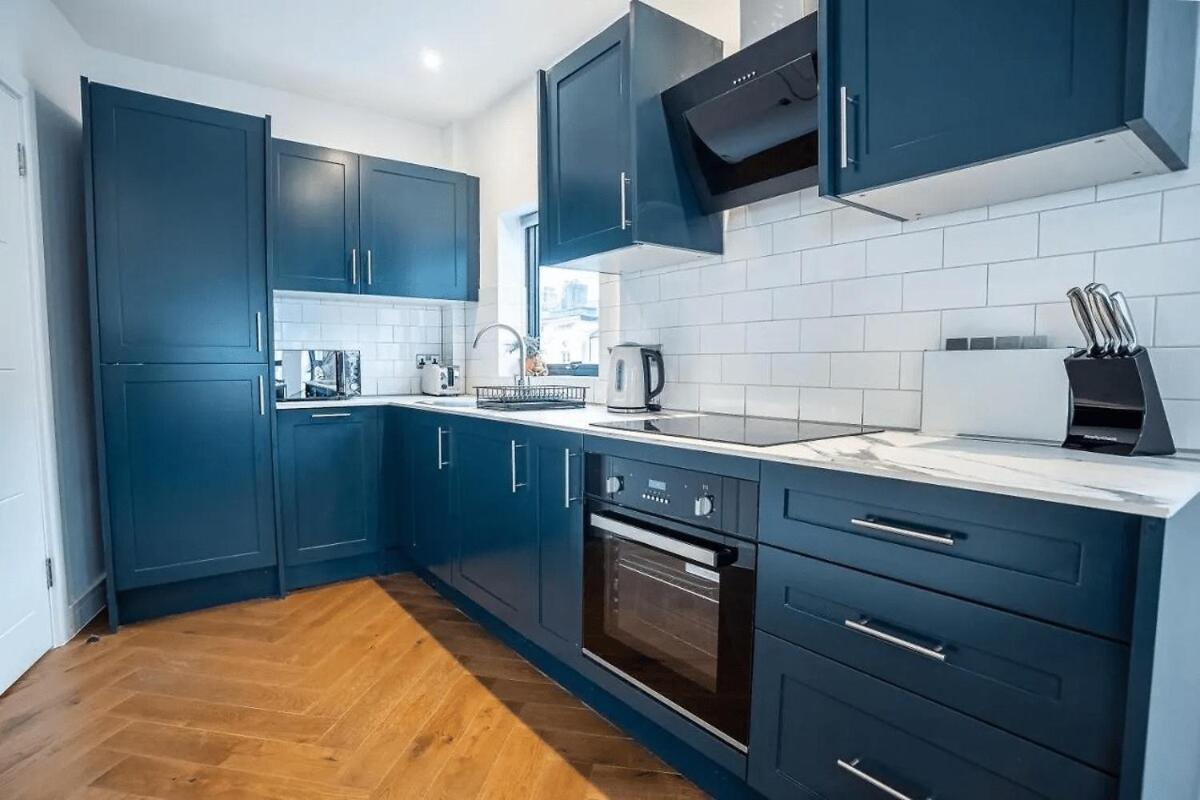 Apartment 2 Bed Bedroom Next To Station