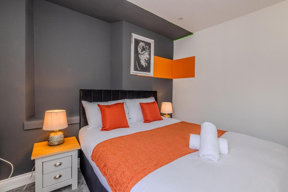 Amazing 3 Bedroom Flat Next To Apartment Brighton