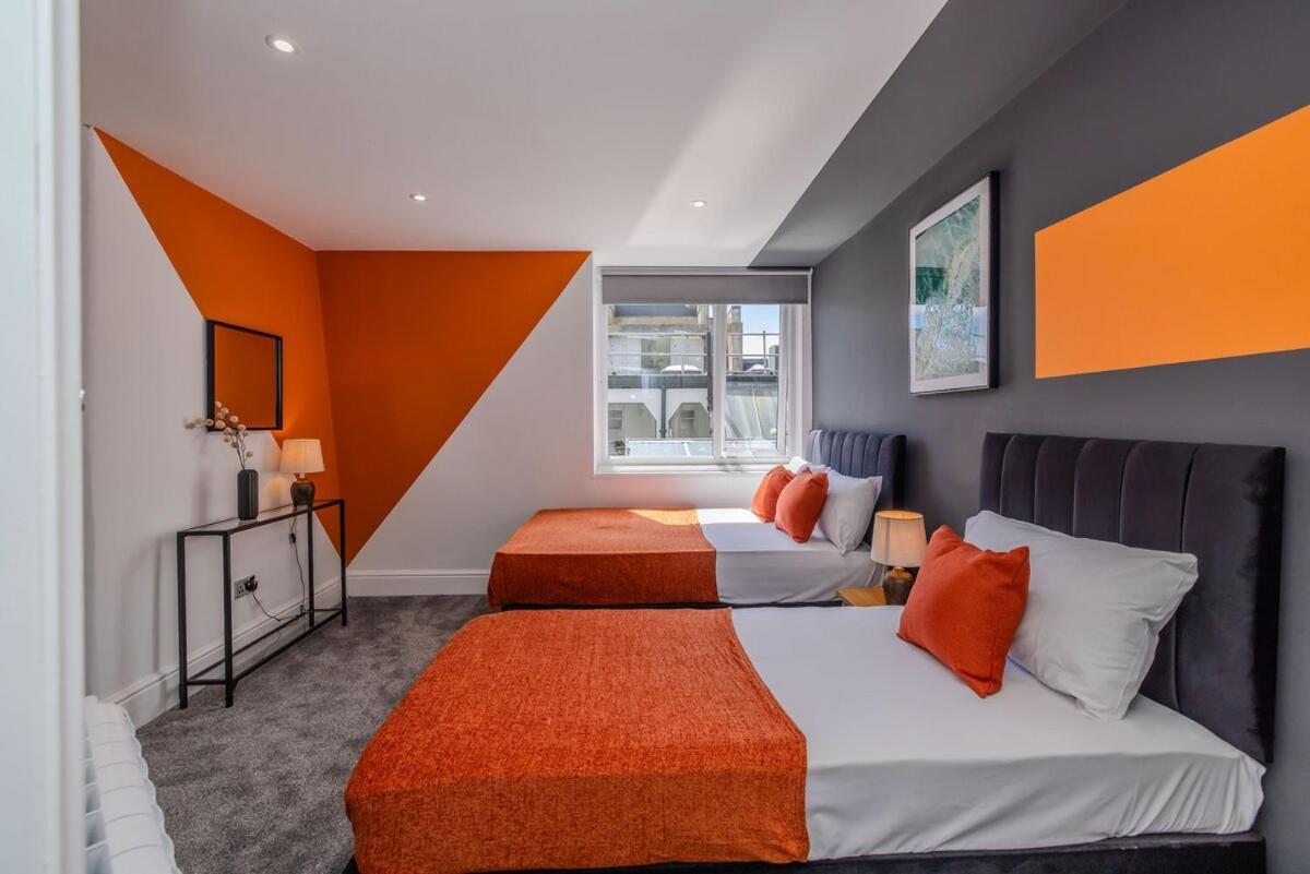Amazing 3 Bedroom Flat Next To
