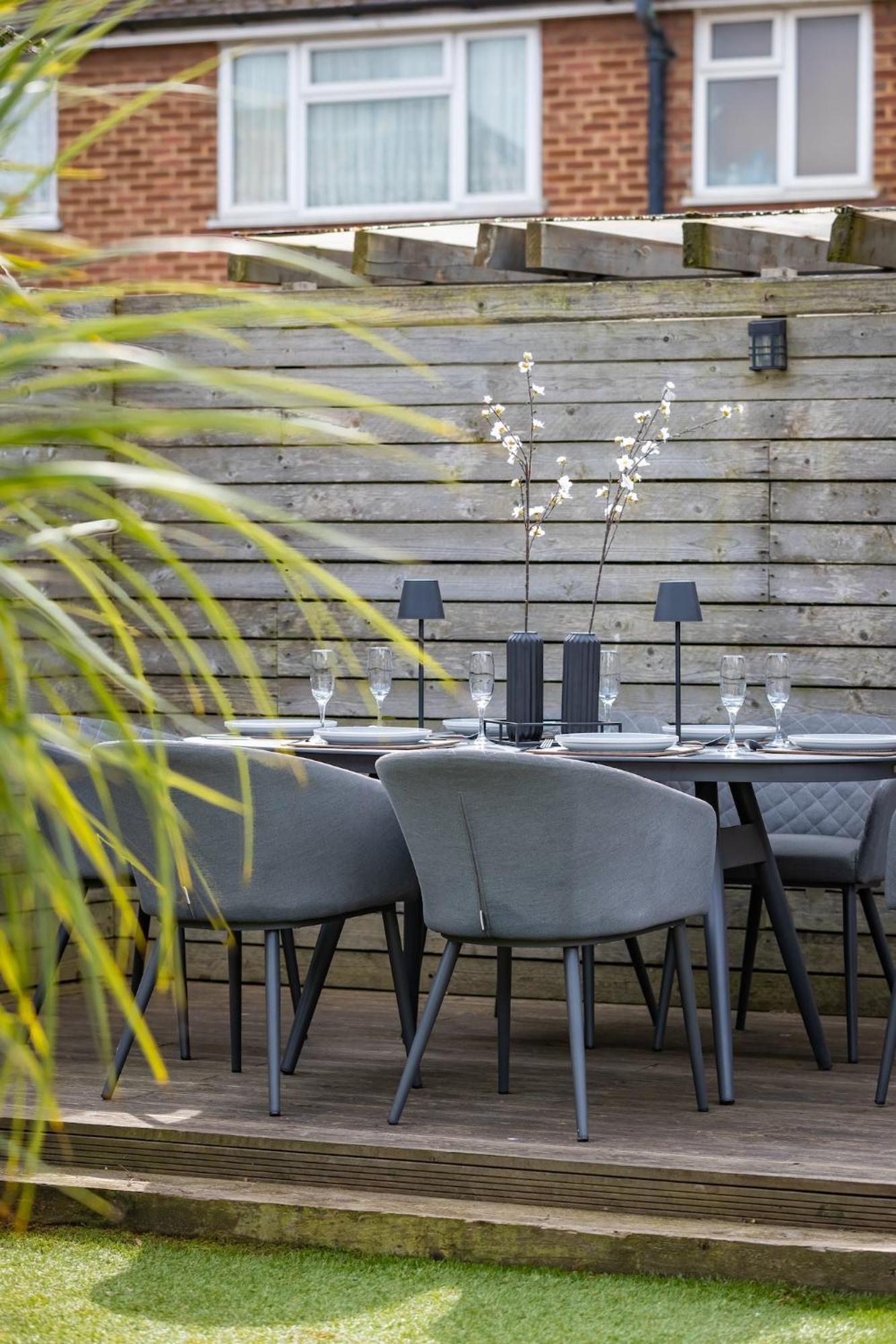 Holiday home Melrose- Beautiful 4 Bedroom With Parking