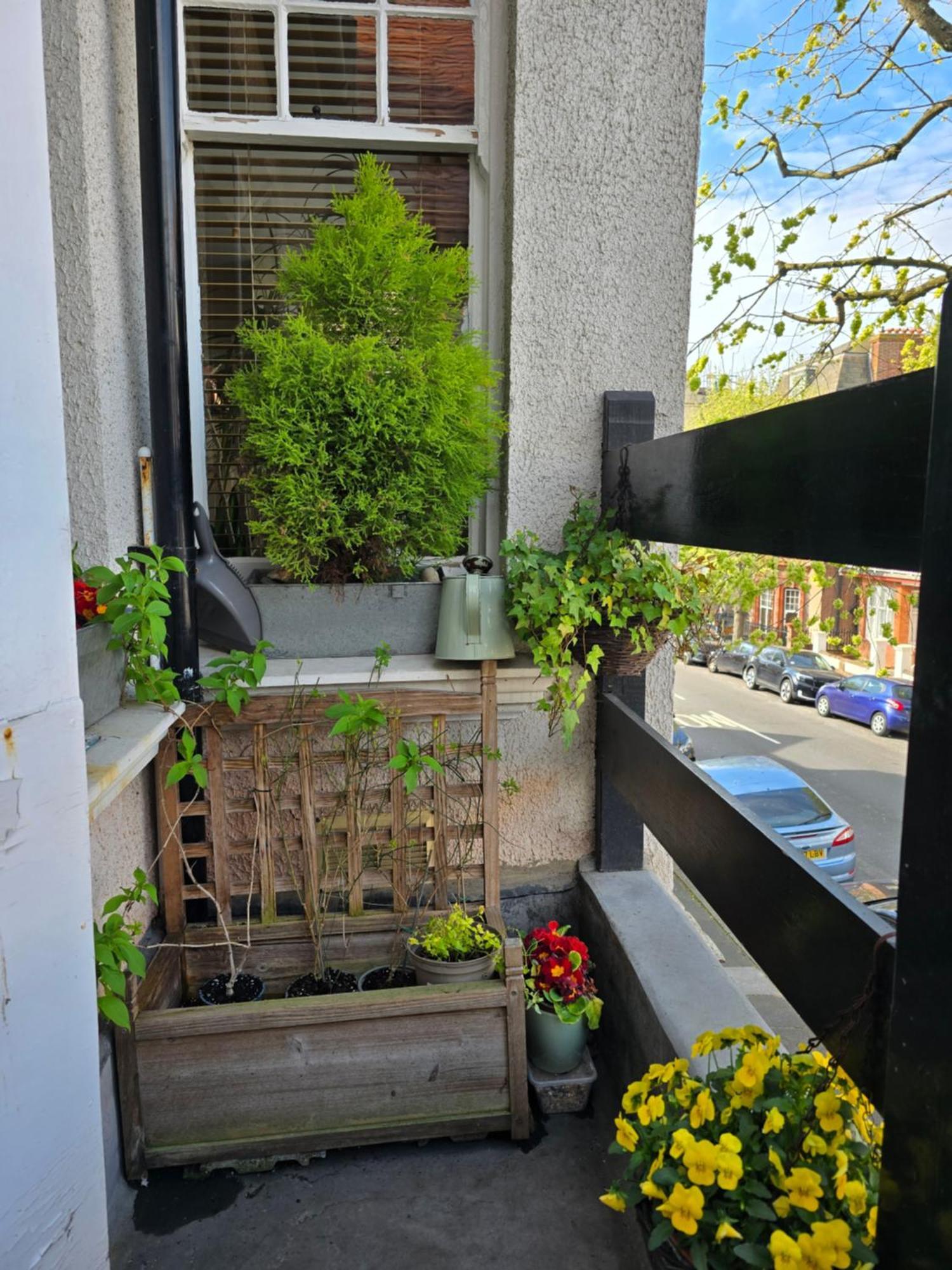 It's Actually.... Apartment
