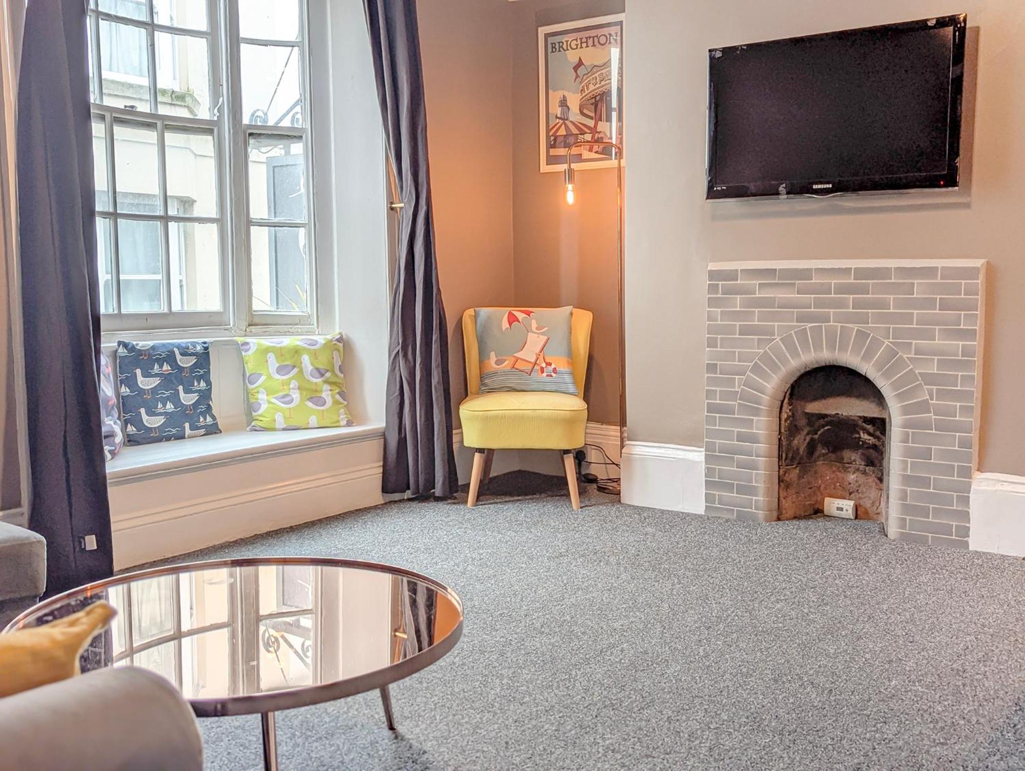 Mucky Duck House - Central- By Lets Apartment *
