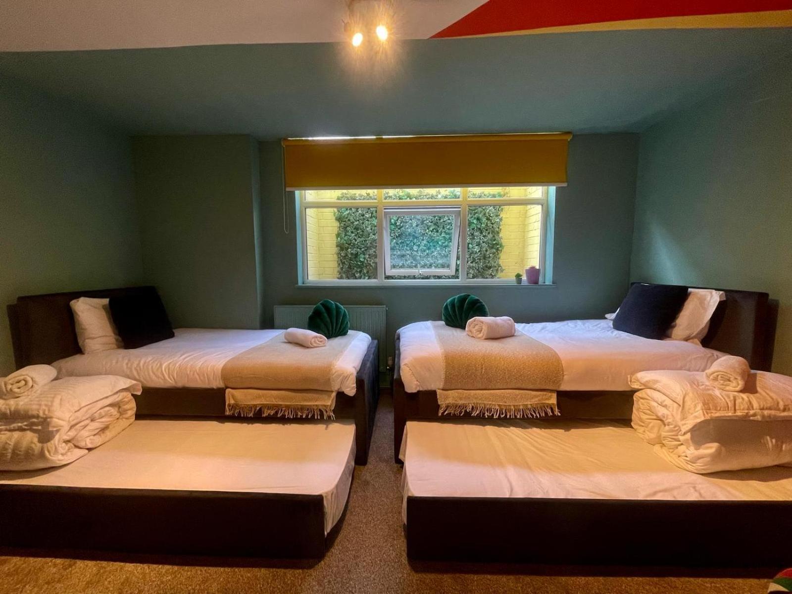 Garden Town Flat Accommodating 8 Guests Brighton