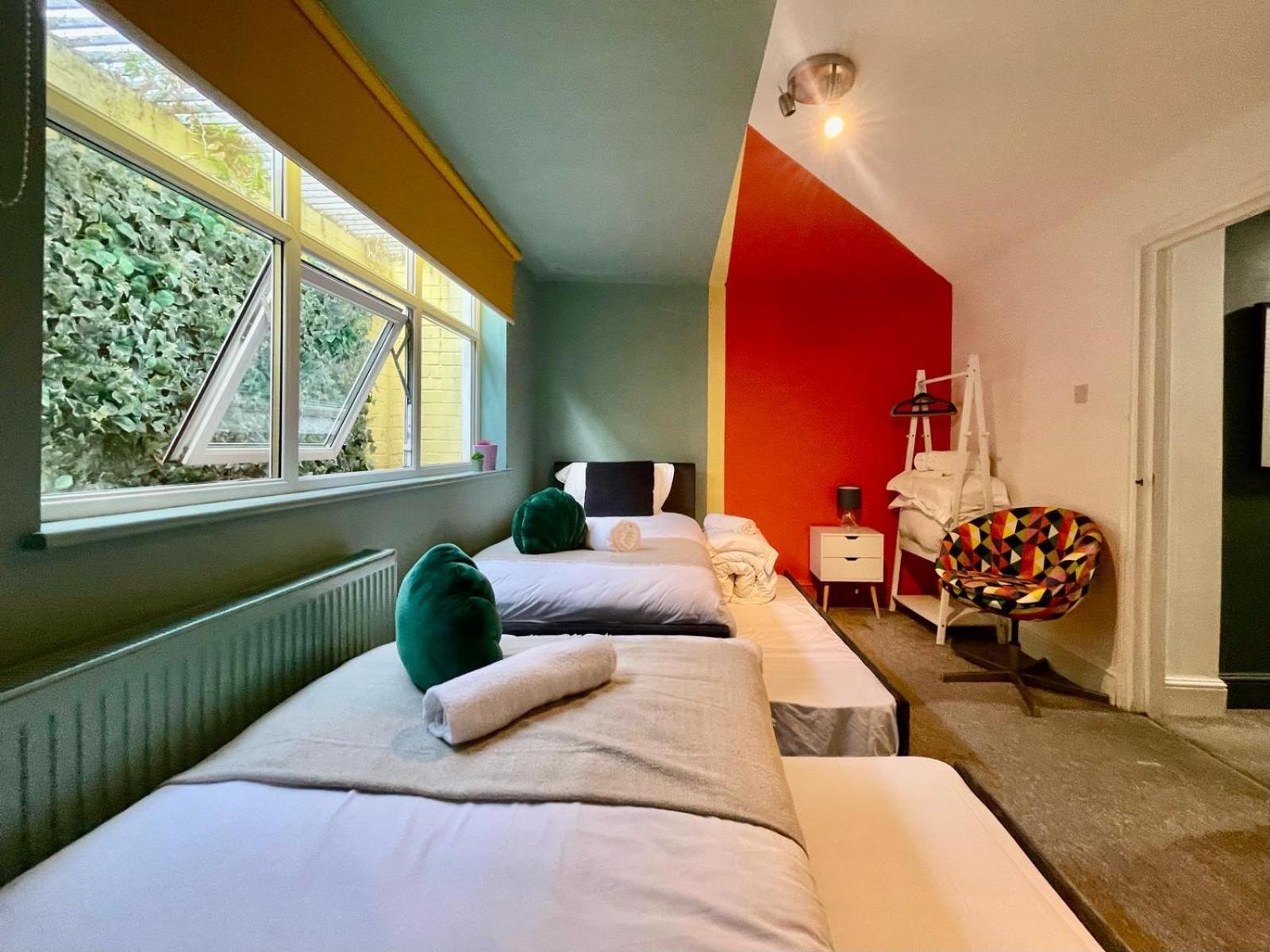 Apartment Garden Town Flat Accommodating 8 Guests *