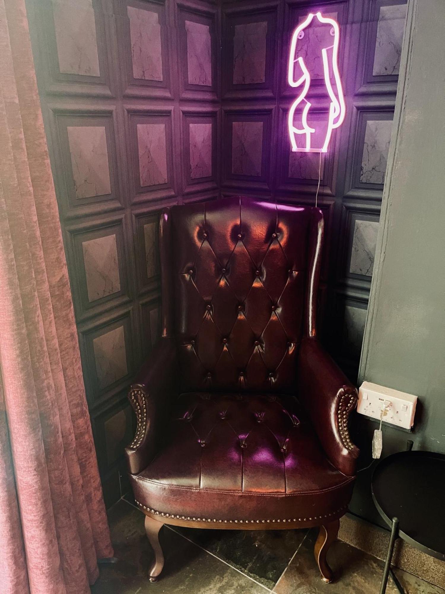 Seafront Party Houses For Hens, Stags & Groups Apartment Brighton
