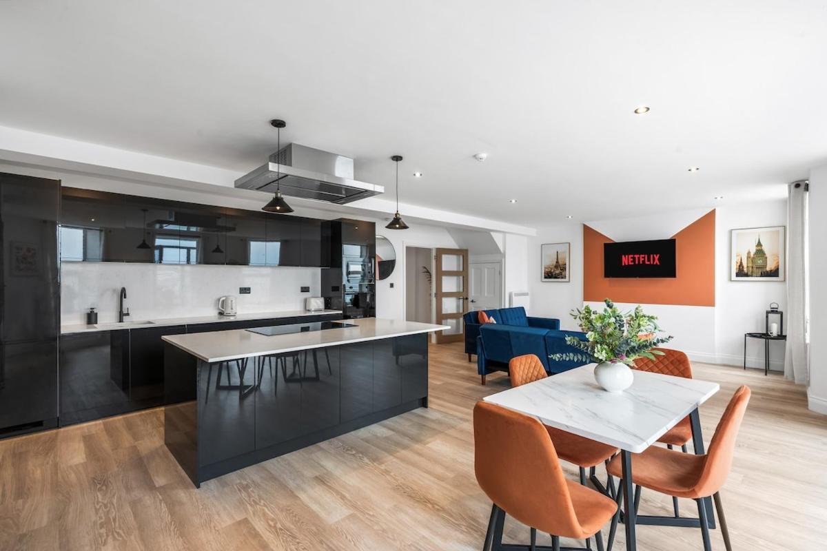 Apartment Kings Sea View - Sleeps 8 - Terrace