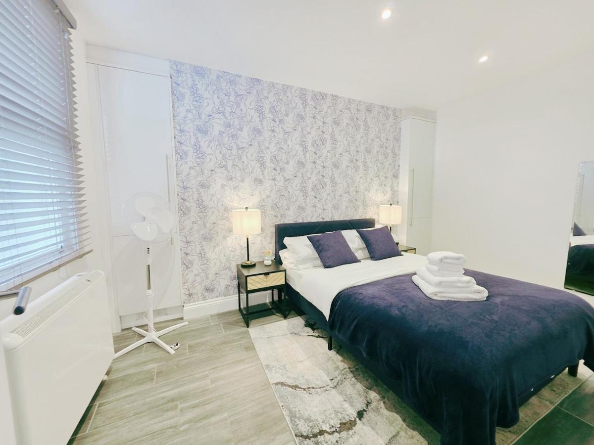 Apartment In And Brighton