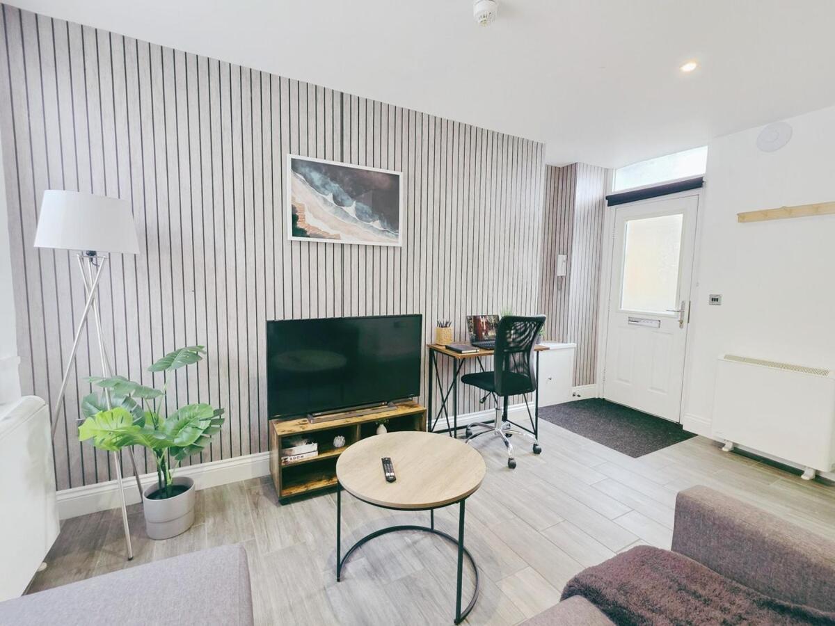 Apartment In And *