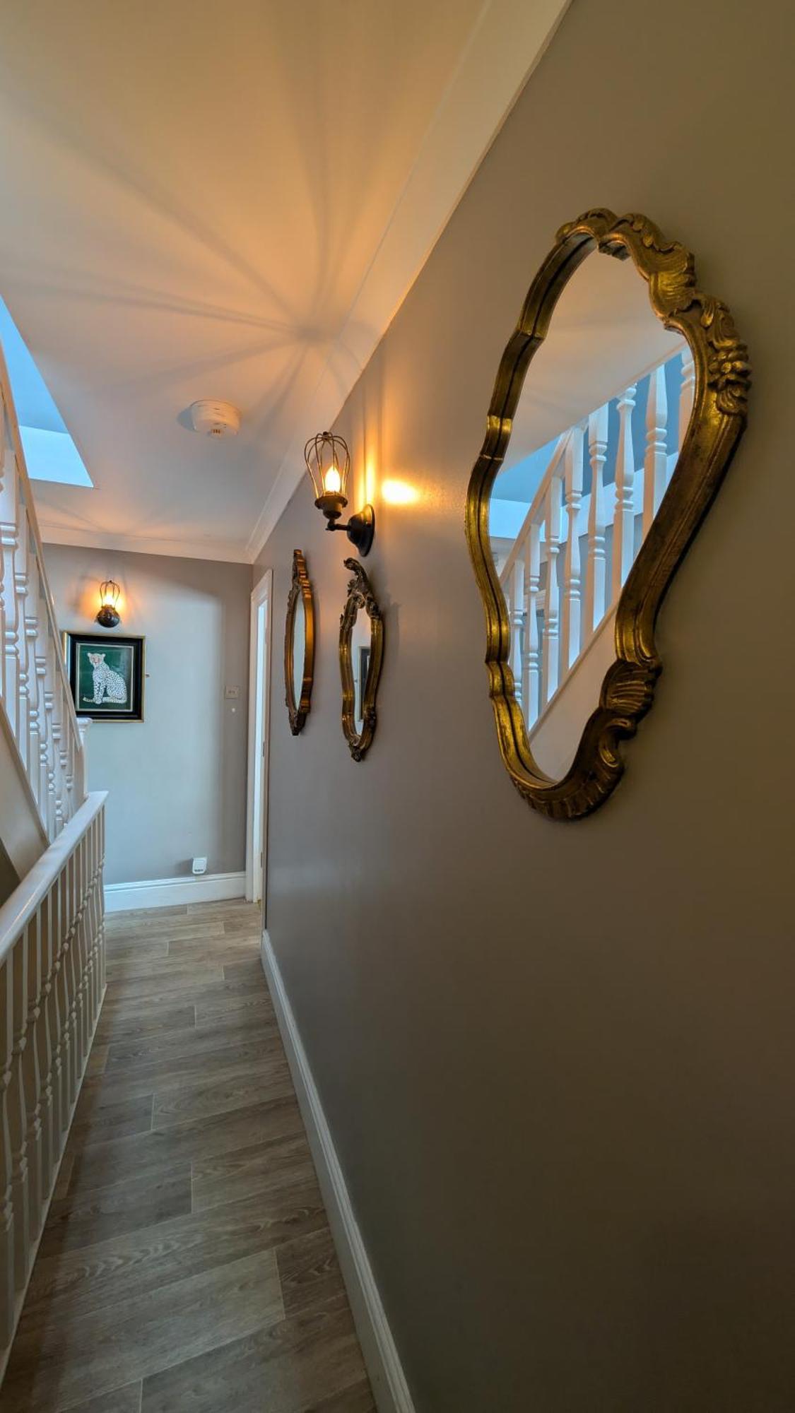 The Parlour With Hot Tub *