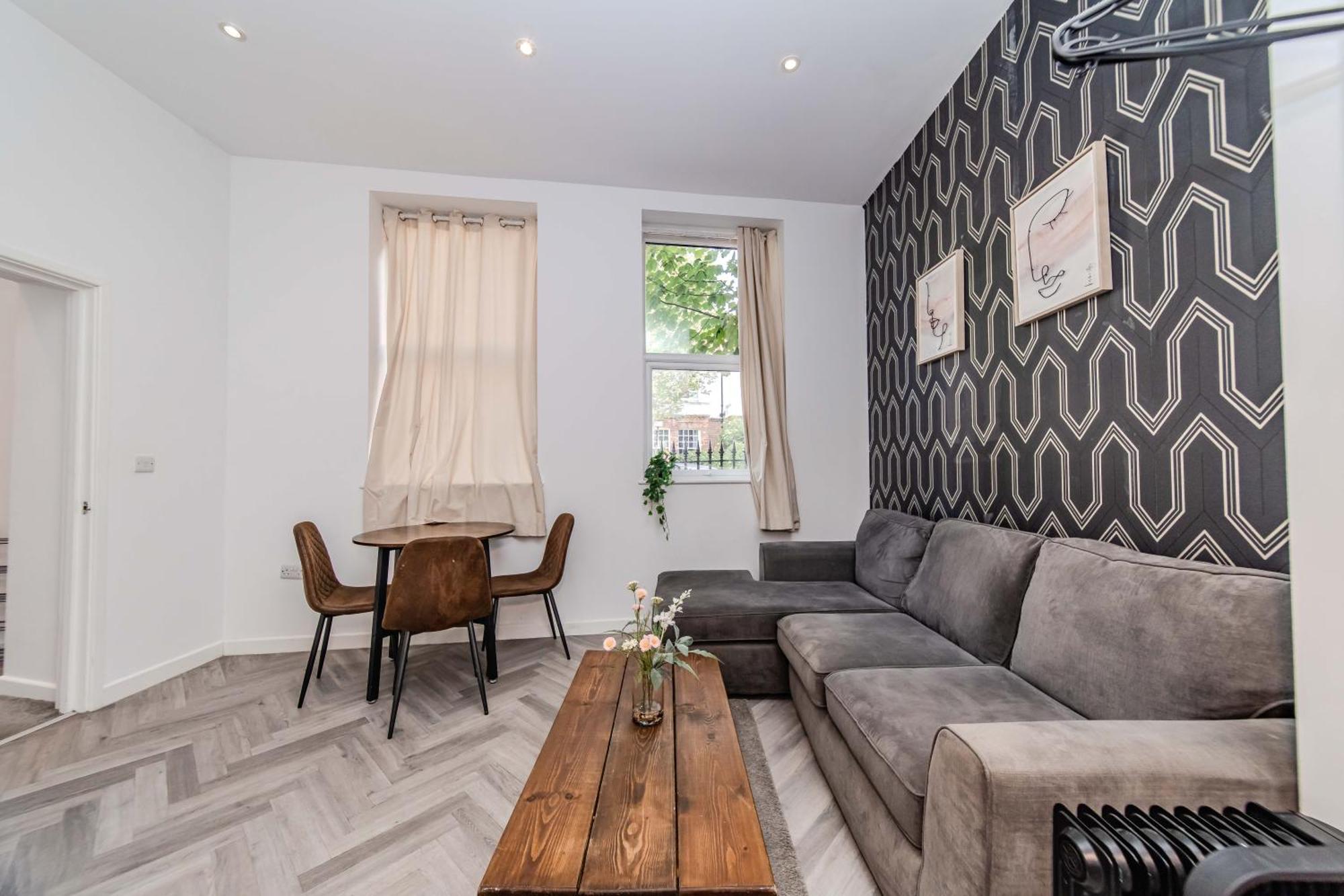 Apartment Modern Flat Near Centre