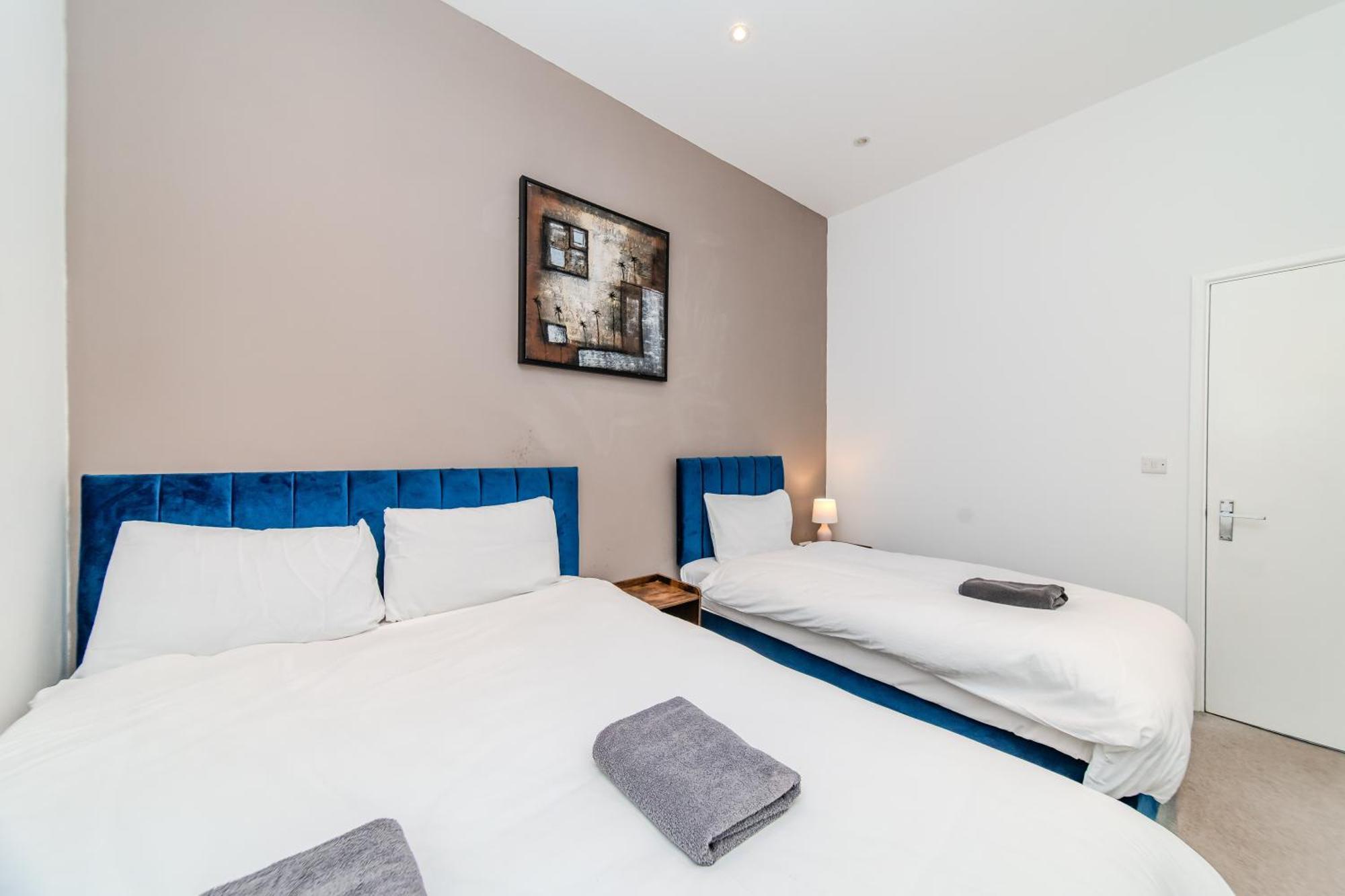 Modern Flat Near Centre Apartment *