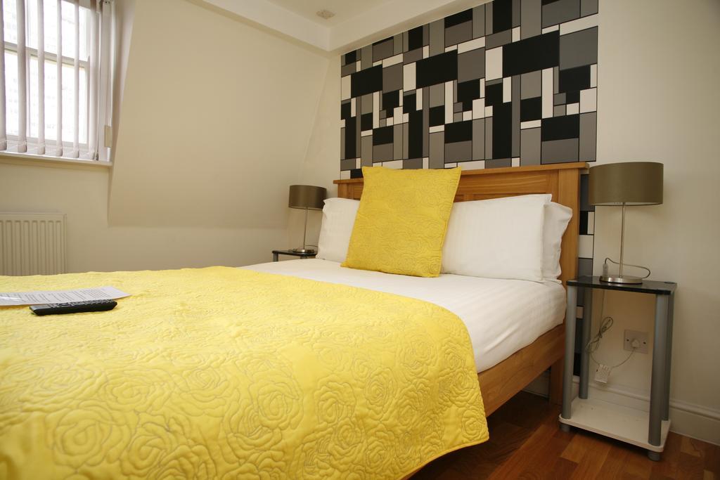 Topps - Brighton Hotel Brighton