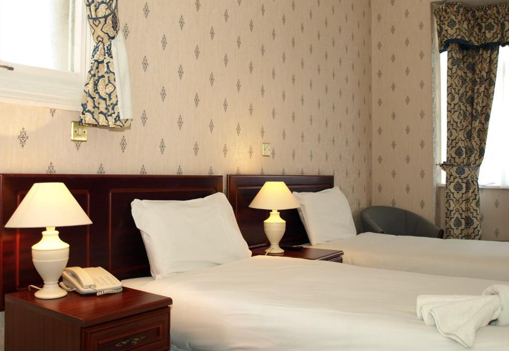 The Imperial 3* Brighton