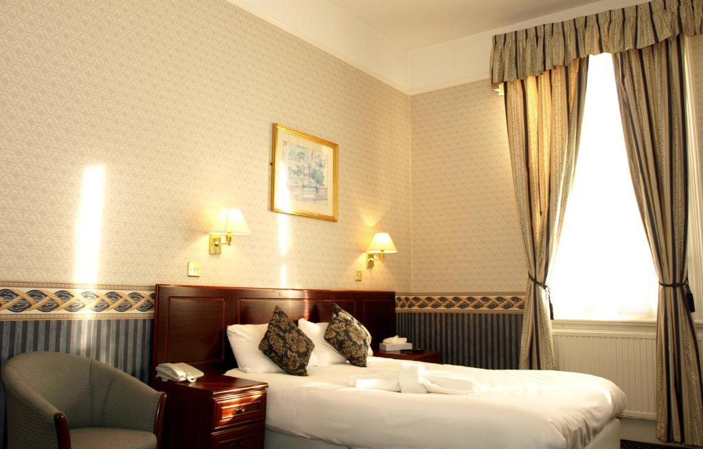 The Imperial 3* Brighton
