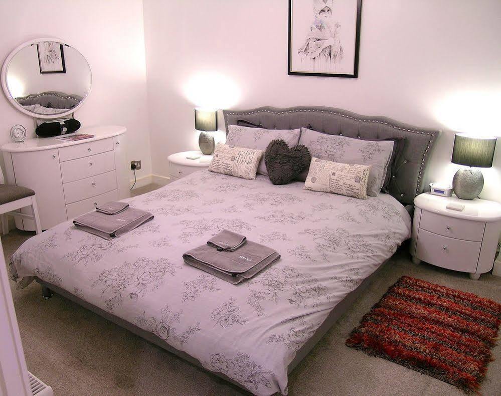 1 Bedroom Seafront Apartment Channel View * Brighton