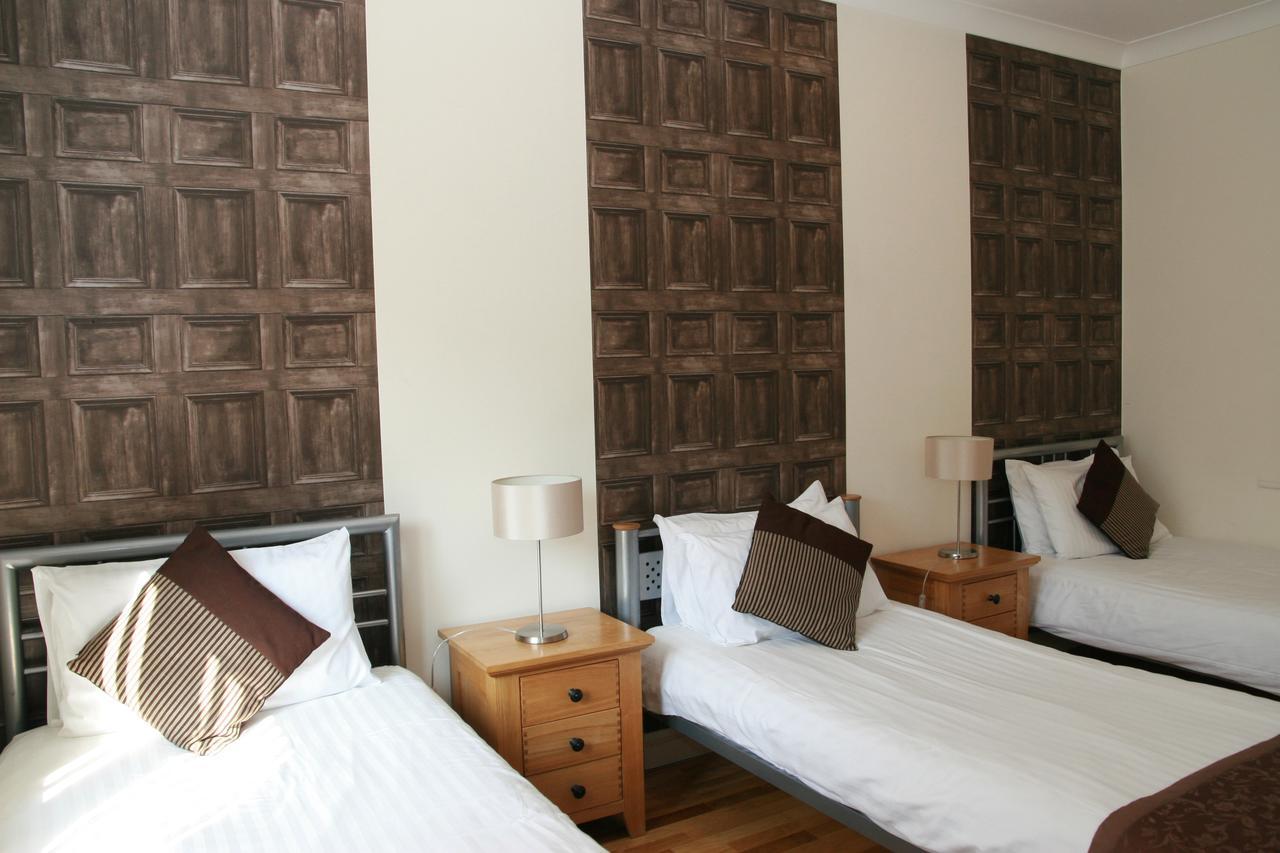 Topps - Brighton 4* Brighton